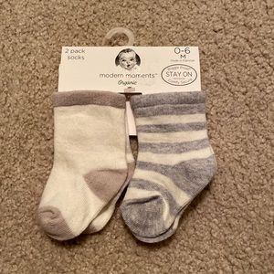 NWT socks 0-6m